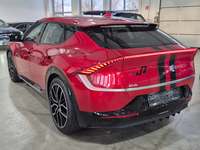 Вид сзади слева