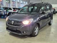 Skats no kreisās puses priekšā