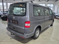 Вид сзади справа