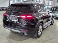 Вид сзади справа