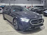 Вид спереди справа