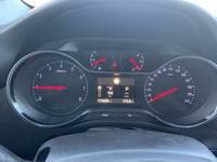 Pohled na přístrojovou desku