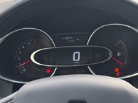 Pohled na přístrojovou desku