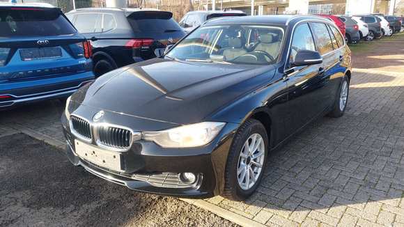 Вид спереди слева