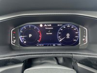 Pohled na přístrojovou desku