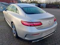 Вид сзади слева