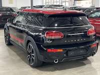 Вид сзади слева