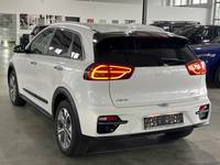 Вид сзади слева