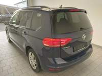 Pogled od pozadi levo