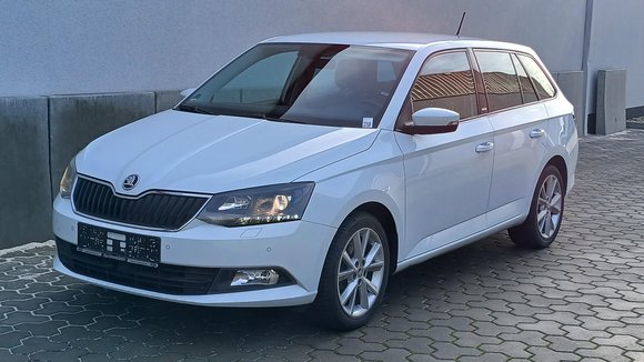 Вид спереди слева