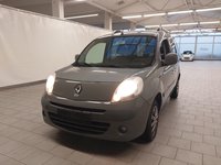 Skats no kreisās puses priekšā