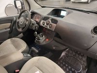 Вид на салон