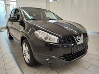 Skats no labās puses priekšā