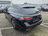 Pogled od pozadi levo