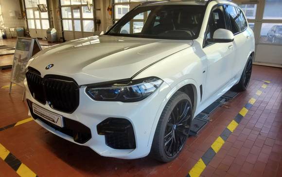 Vista anteriore sinistra