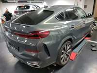 Vue de l’arrière droit