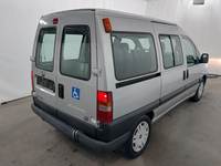 Widok z tyłu po stronie prawej