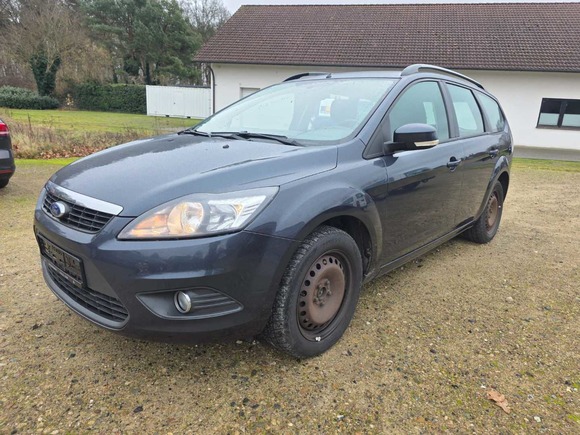 Pogled od napred levo