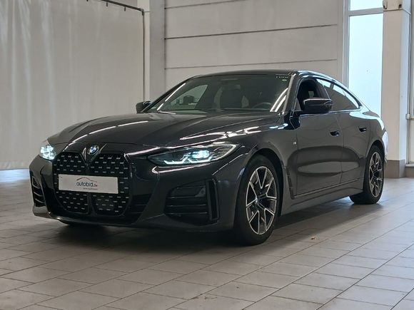 Pogled od napred levo