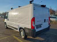 Vaade tagant vasakult