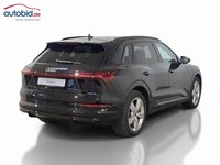 Widok z tyłu po stronie prawej