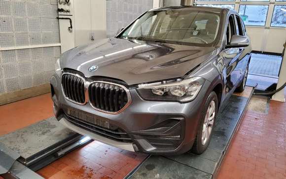 Náhled zpředu zleva