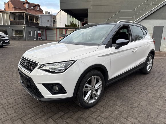 Вид спереди слева