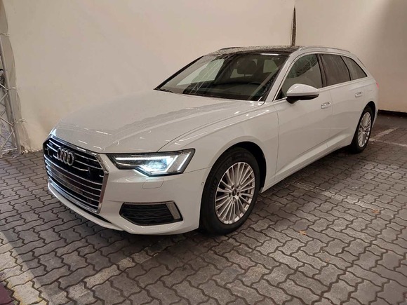 Pogled od napred levo