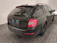 Widok z tyłu po stronie prawej