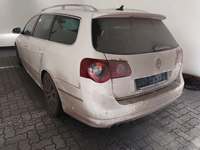 Widok z tyłu po stronie lewej