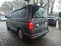 Widok z tyłu po stronie lewej