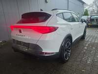 Widok z tyłu po stronie prawej