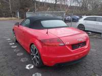 Widok z tyłu po stronie lewej