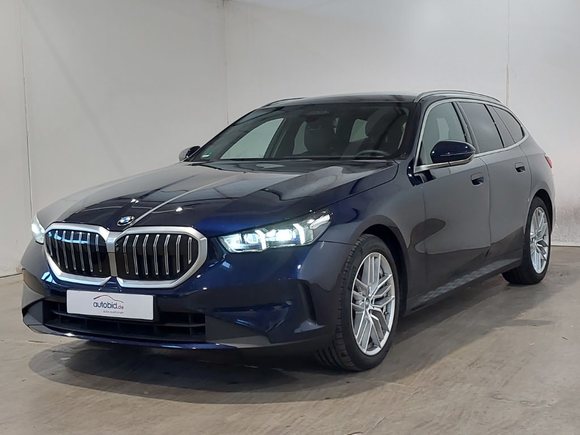 Pogled od napred levo