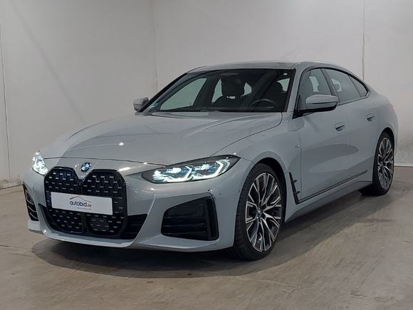 Вид спереди слева