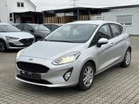 Skats no kreisās puses priekšā