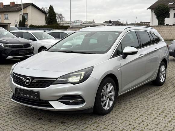 Вид спереди слева