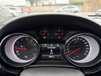 Pohled na přístrojovou desku