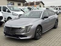 Вид спереди слева