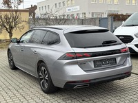 Вид сзади слева