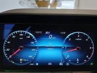 Pogled na kombinovani instrument