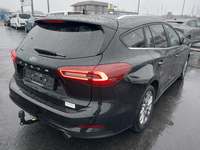 Widok z tyłu po stronie prawej