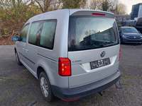 Widok z tyłu po stronie lewej