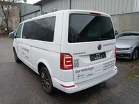 Widok z tyłu po stronie lewej