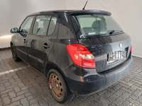 Widok z tyłu po stronie lewej