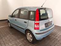 Widok z tyłu po stronie lewej