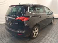 Widok z tyłu po stronie prawej