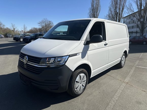 Вид спереди слева