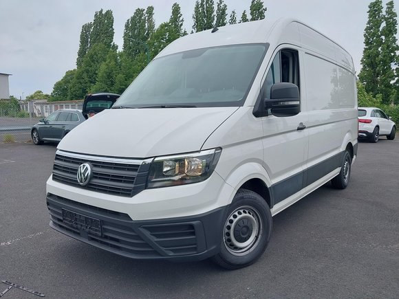 Вид спереди слева