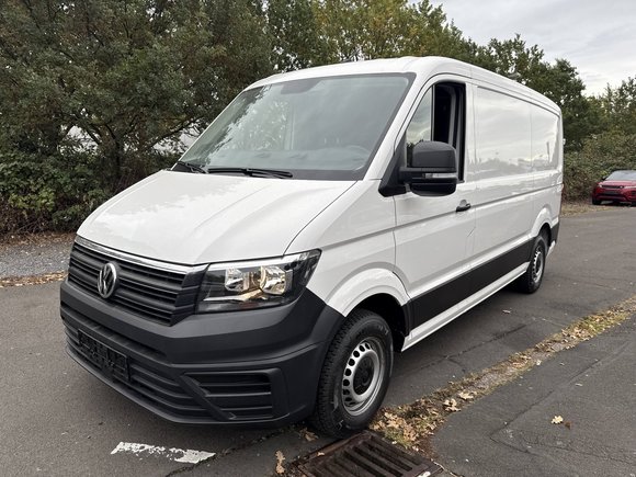 Вид спереди слева